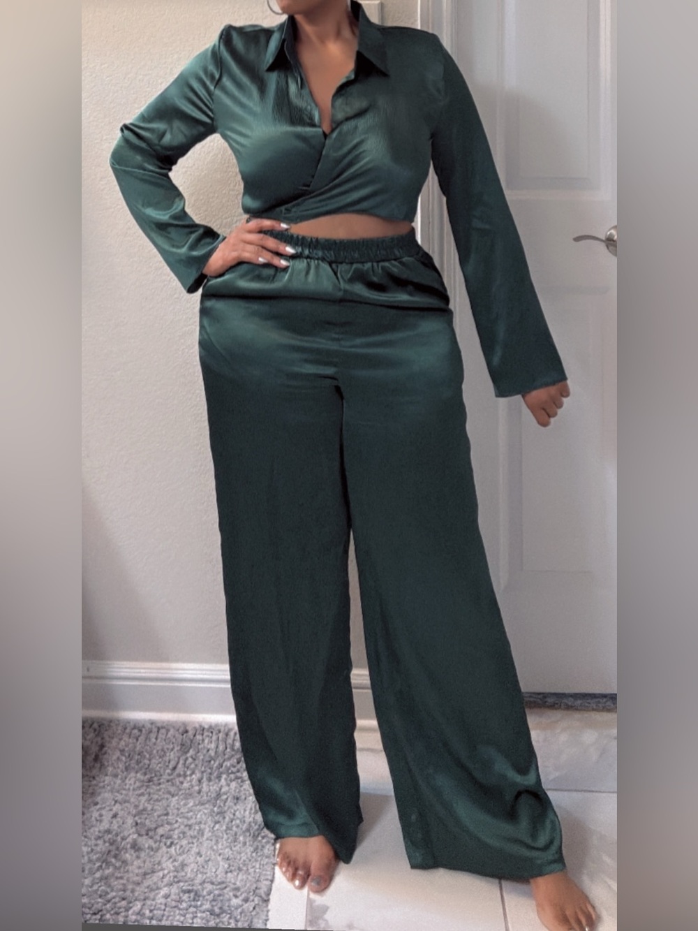 Satin Wide-Leg Pants in Emerald Green